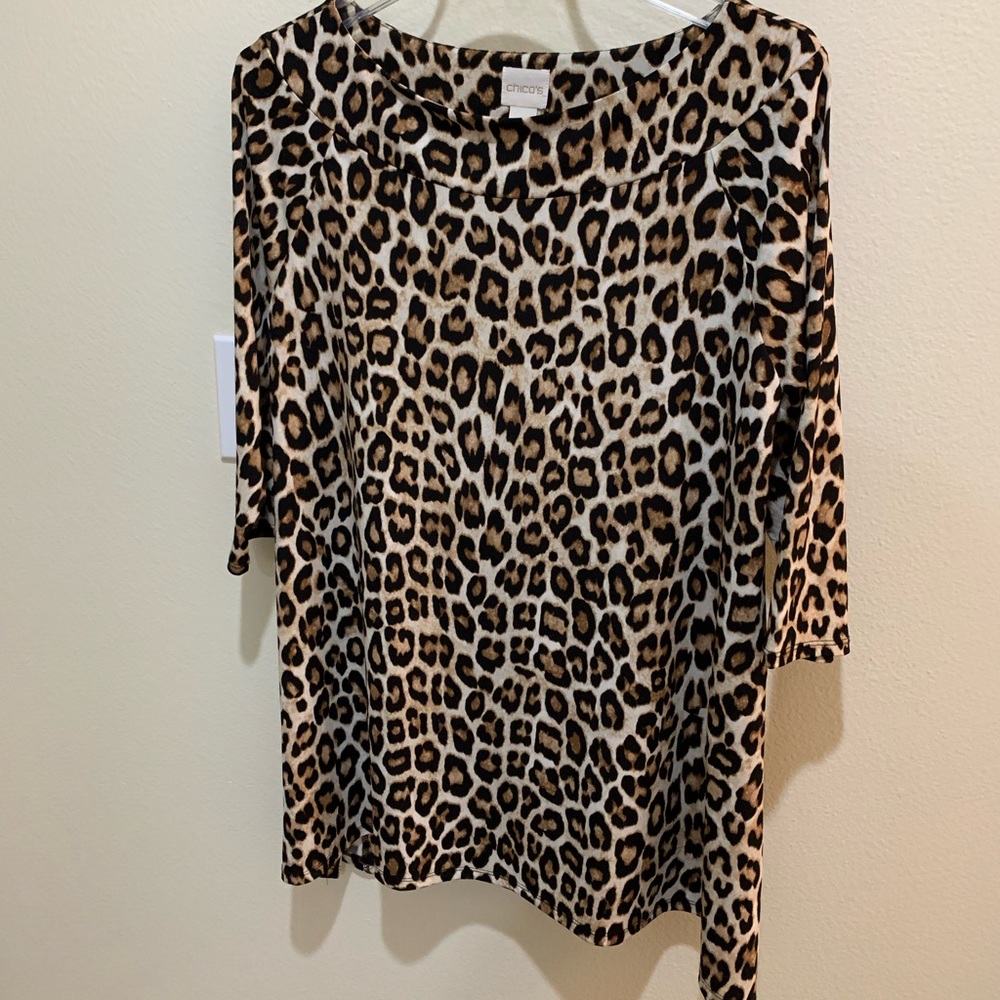 Chico’s size 1 (m/8-10) leopard print tunic, 3/4 length sleeves, worn twice!